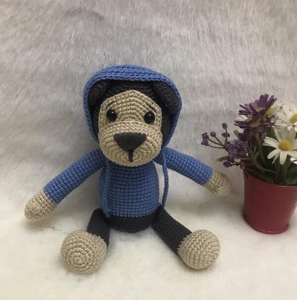 El Yapımı Amigurumi Maymun Oyuncak – Mavi Kapşonlu