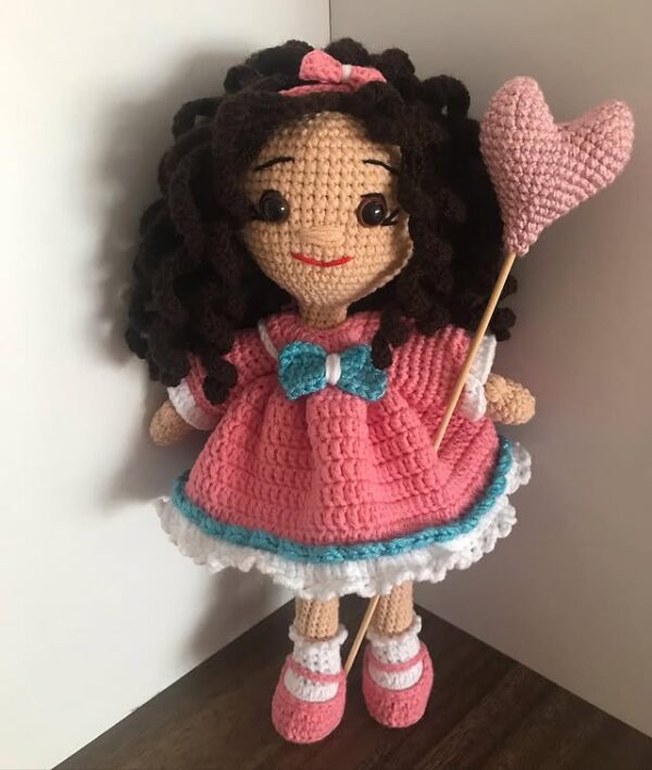 El Yapımı Amigurumi Şeker Kız – Pempe Kıyafetli