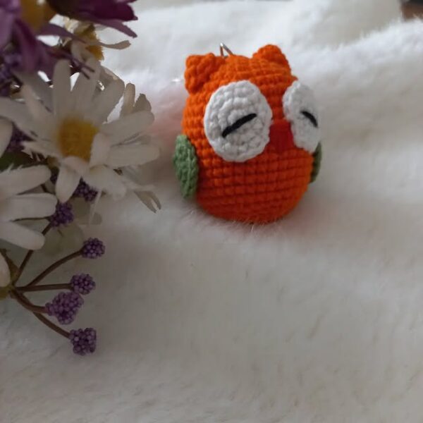 El Yapımı Örgü Anahtarlık – Sevimli Baykuş