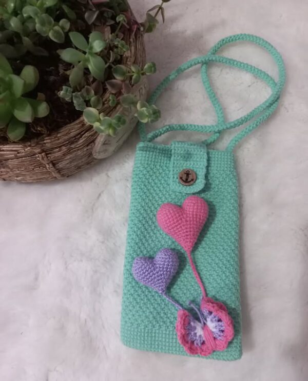 El Yapımı Örgü Telefon Çantası – Kalpli