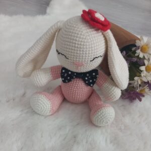 El Yapımı Amigurumi Oyuncak - Minik Tavşan